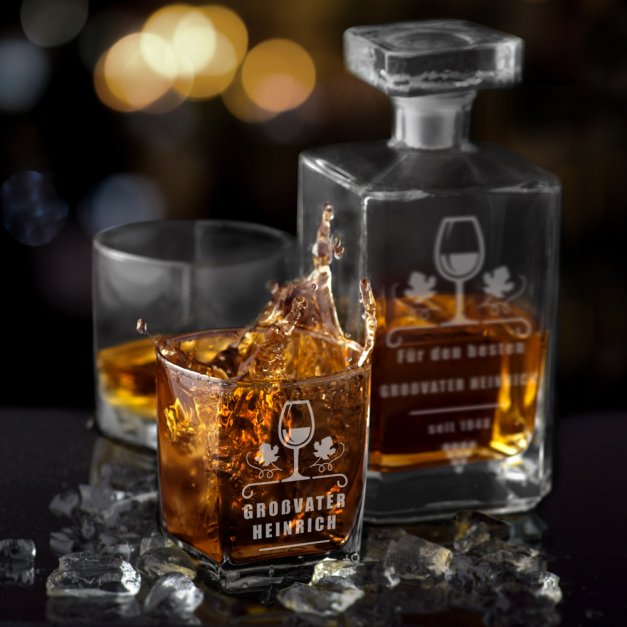 Bourbon Karaffe Set mit 4 Gläsern mit Gravur für einen Gentleman zum Jubiläum