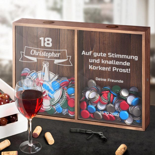 Kronkorken Sammler aus Holz mit Gravur für einen Freund zum 18. Geburtstag