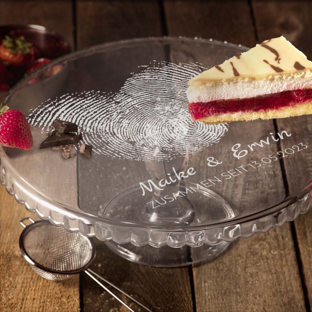 Kuchenplatte aus Glas mit Gravur für ein Paar zum Hochzeitstag