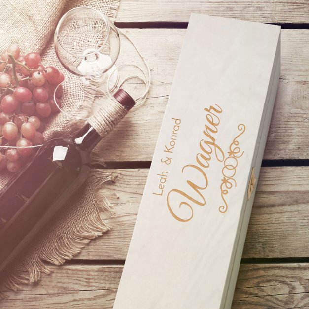 Geschenkbox für Wein aus Kiefernholz mit Gravur Natur für ein Paar zur Hochzeit zum Hochzeitstag zum Einzug