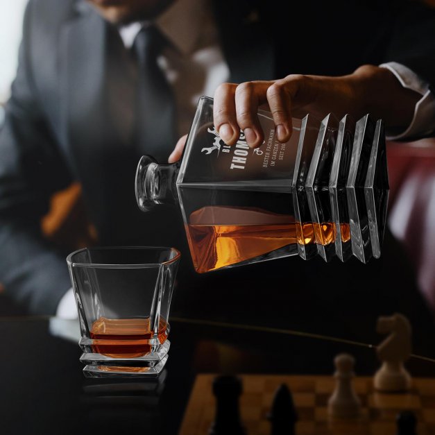 Geometric Whisky Karaffe mit Gravur für einen Mechaniker