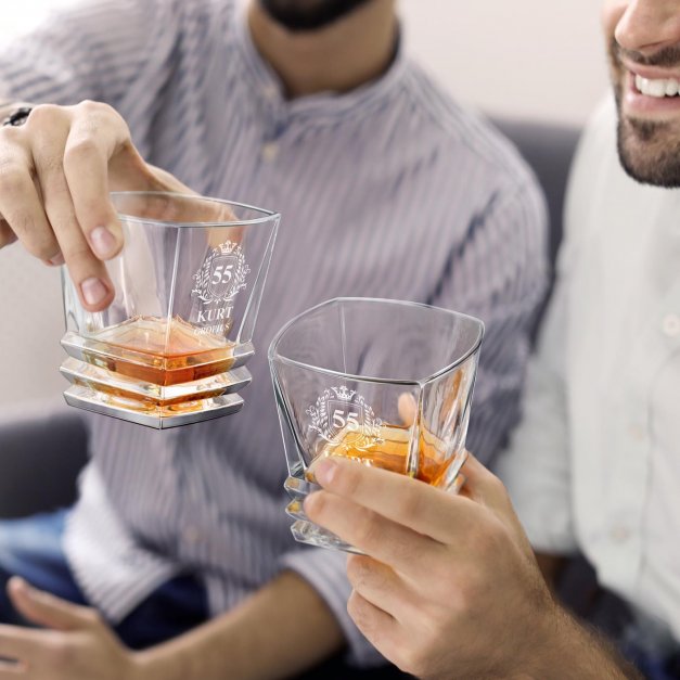 Geometric 6er Whisky Gläser Set mit Gravur für einen Gentleman zum 55. Geburtstag