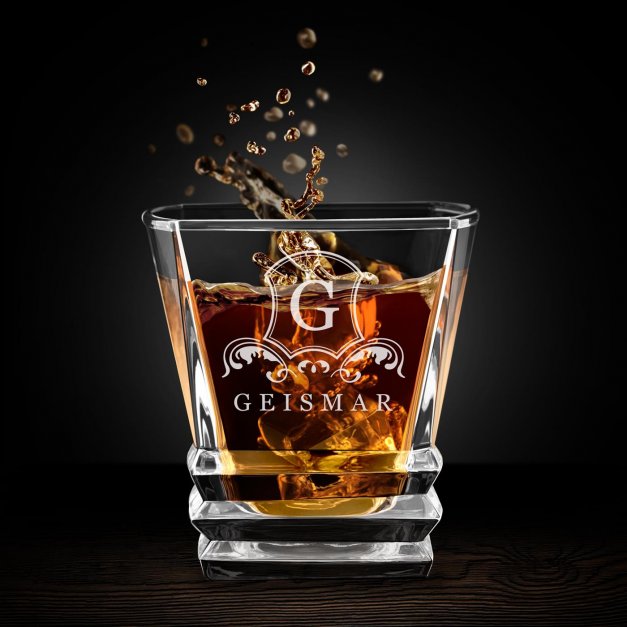 Geometric Whisky Glas mit Gravur und Initiale