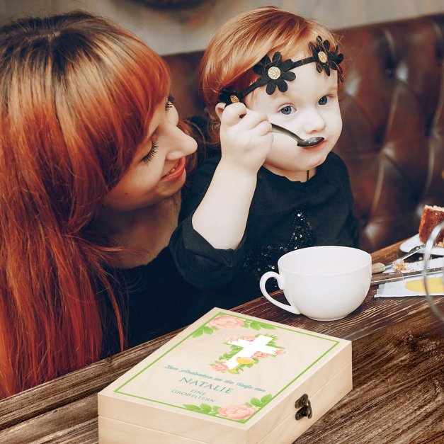 Animal Kinderbesteck mit Gravur inklusive Holzbox mit Aufdruck Hellbraun für ein Mädchen zur Taufe Rosen