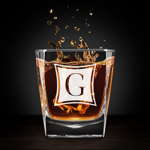 Cube Whisky Karaffe mit 4 Gläsern mit Gravur mit eingraviertem Initiale