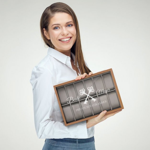 Uhrenbox aus Holz mit Gravur für ein Paar zur Hochzeit zum Hochzeitstag zum Einzug