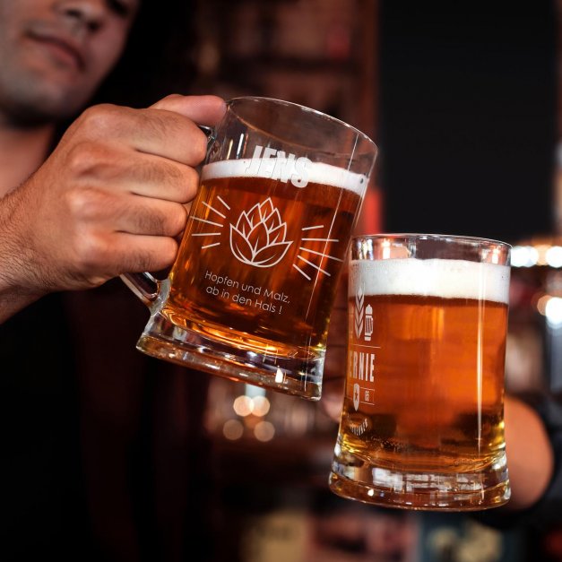 Bierkrug aus Glas mit Gravur für ihn einen Bierconnoisseur