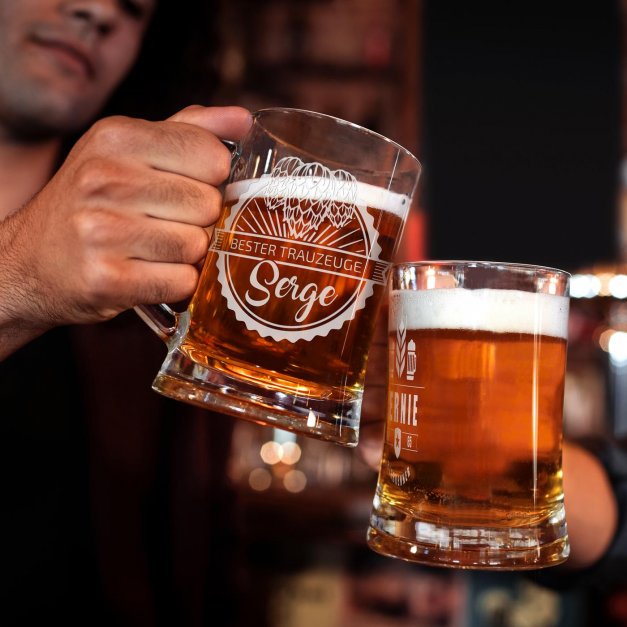 Bierkrug aus Glas mit Gravur für Ihren Trauzeugen