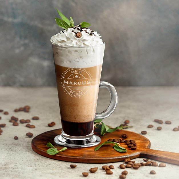 Kaffee Glas mit Gravur für einen Kaffeetrinker zum Geburtstag