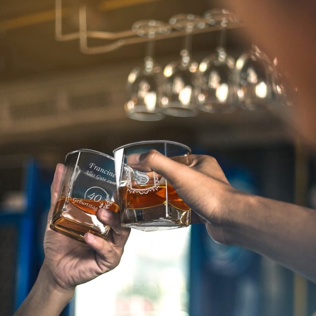 Whisky Glas mit Gravur für sie zum 40. Jahrestag