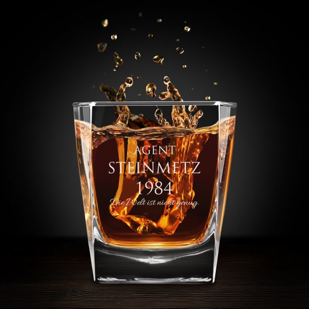 Whisky Glas mit Gravur für einen Beamten zum Geburtstag