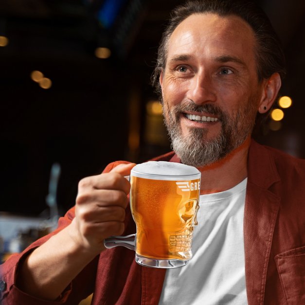 Totenkopf Bierglas mit Henkel für ihn zum Ehrentag