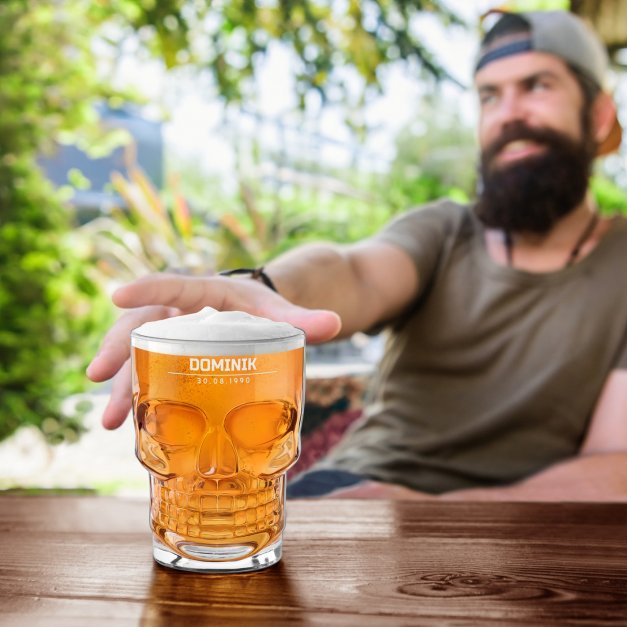 Totenkopf Bierglas mit Henkel für ihn zum 35. Geburtstag